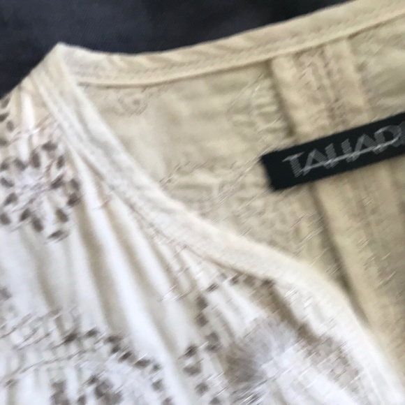 Tahari blazer - Picture 2 of 9